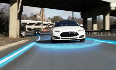 De ciencia ficción: así funciona el piloto automático de los autos Tesla