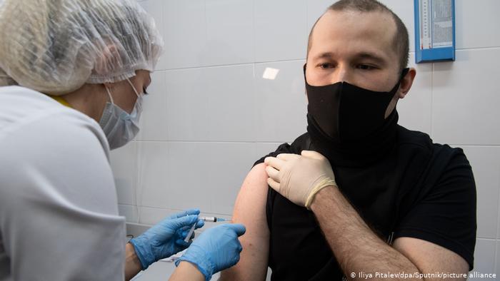 Anunciaron el acuerdo con Rusia por la vacuna contra el Covid-19