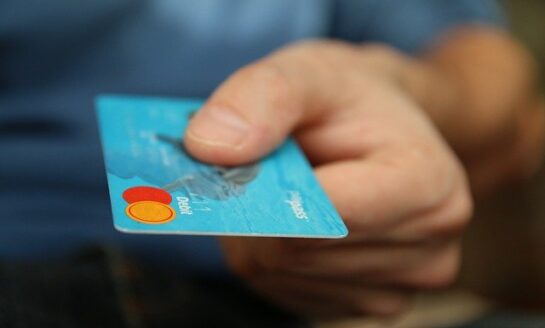 Aumentan a 69% el reintegro para compras con tarjeta de débito