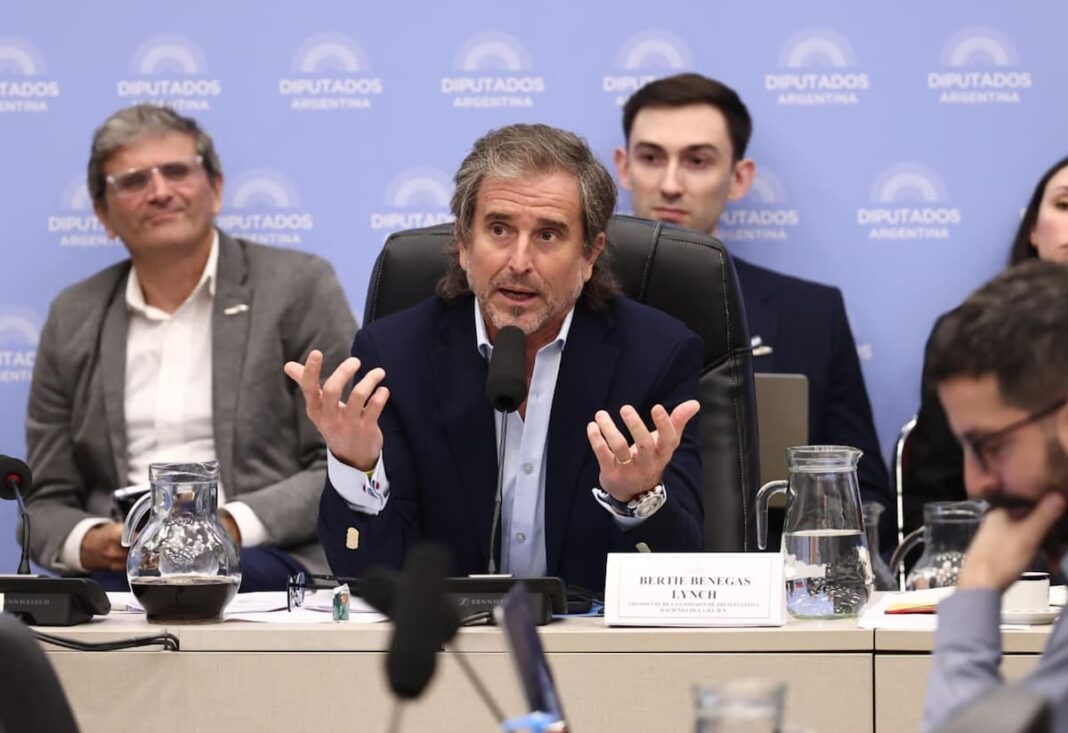 comision-de-presupuesto-y-hacienda-que-preside-el-P3NX5LB3YRC5ZI4CZH37CPIVYI.JPG
